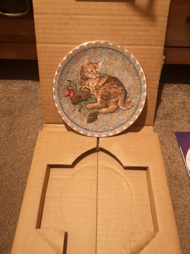Aynsley bone china kitten - aynsley,